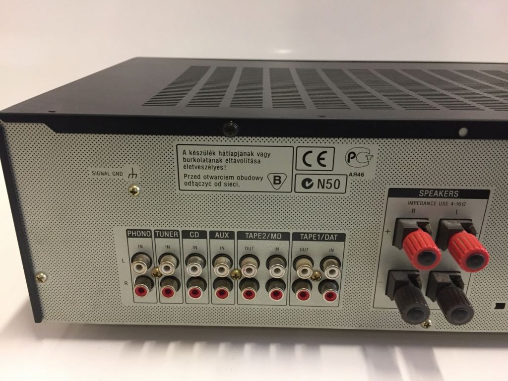 come si collega il giradischi all'amplificatore - ingressi amplificatore